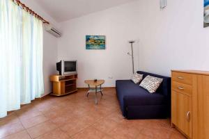 Fotografia z galérie ubytovania Apartments in Vrbnik/Insel Krk 13601 vo Vrbniku
