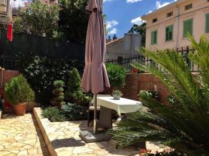 Fotografia z galérie ubytovania Apartment in Rijeka 38167 v destinácii Rijeka