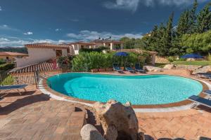 Bazén v ubytovaní Holiday home Budoni - Insel Sardinien 27735 alebo v jeho blízkosti
