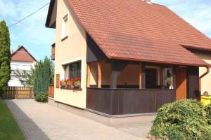 Gallery image of Holiday home in Balatonkeresztur 19234 in Balatonkeresztúr