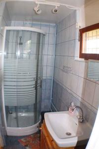 Fotografie z fotogalerie ubytování Holiday home in Balatonfenyves 33374 v destinaci Balatonfenyves