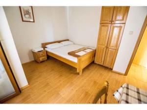 Fotografie z fotogalerie ubytování Apartments in Starigrad-Paklenica 6882 v destinaci Starigrad-Paklenica