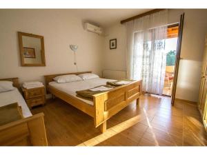 Fotografie z fotogalerie ubytování Apartments in Starigrad-Paklenica 6882 v destinaci Starigrad-Paklenica