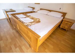 Fotografie z fotogalerie ubytování Apartments in Starigrad-Paklenica 6882 v destinaci Starigrad-Paklenica