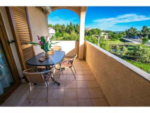 Fotografie z fotogalerie ubytování Apartments in Starigrad-Paklenica 6882 v destinaci Starigrad-Paklenica