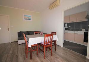 Fotografie z fotogalerie ubytování Apartments in Pula/Istrien 17464 v destinaci Pula