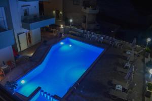 Bazén v ubytování Sofia Apartments nebo v jeho okolí