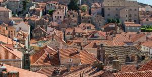 Výhľad na mesto Dubrovník alebo výhľad na mesto priamo z penziónu
