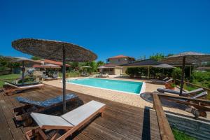 Πισίνα στο ή κοντά στο Aggelina's Apartments