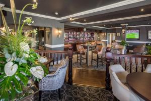 טלויזיה ו/או מרכז בידור ב-The Devon Hotel