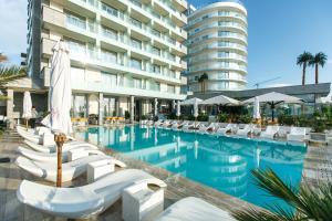 Πισίνα στο ή κοντά στο Hotel Opera Mamaia