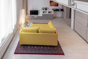Telewizja i/lub zestaw kina domowego w obiekcie Realkasa Luxury S.Orsola Apartments