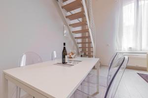 Zdjęcie z galerii obiektu Realkasa Luxury S.Orsola Apartments w Bolonii