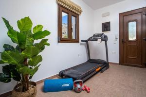 Posilňovňa alebo fitness centrum v ubytovaní MonaLisa Villa