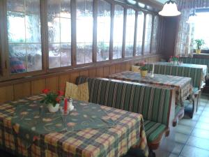 Restaurace v ubytování Gasthof Rose