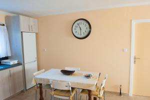 Kuchnia lub aneks kuchenny w obiekcie OLIVES Estate APARTMENTS