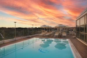 Bazén v ubytování Hotel Mercure Siracusa nebo v jeho okolí