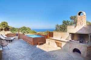 Gallery image of Achilleas Apartments with Sea View in Kolymvari