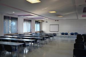 Zaplecze biznesowe lub konferencyjne w obiekcie Hotel Monttis