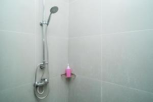 Bilik mandi di Three J Residence