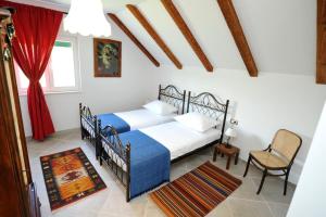 Posteľ alebo postele v izbe v ubytovaní Villa Parta near Trilj, private pool + 17 fotografií
