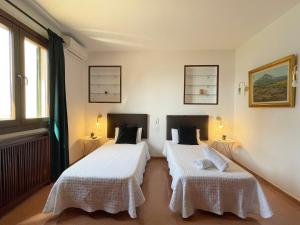 Ένα ή περισσότερα κρεβάτια σε δωμάτιο στο Villa Kamok +27 φωτογραφίες