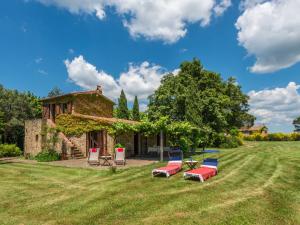 A garden outside Holiday Home Ginestra by Interhome