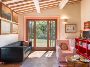 A seating area at Holiday Home Ginestra by Interhome Még 23 kép