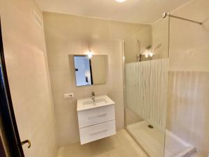 Afbeelding uit fotogalerij van La terrasse tropézienne in Cogolin