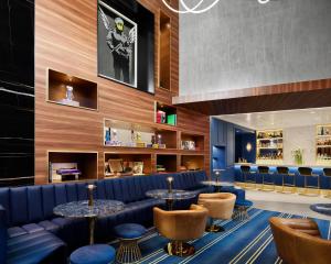 Lounge oder Bar in der Unterkunft Gansevoort Meatpacking