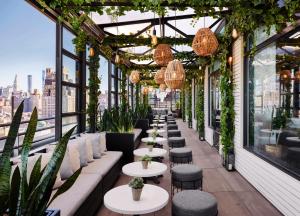 Ein Balkon oder eine Terrasse in der Unterkunft Gansevoort Meatpacking