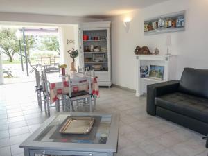 Foto da galeria de Apartment Le Mas Line by Interhome em Le Brulat