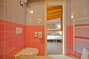Koupelna v ubytování Hotel Lago di Como + 37 fotografií