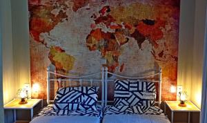 A bed or beds in a room at Evelina's View
