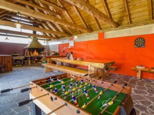 Biliár nebo kulečník v ubytování Holiday Home Maja by Interhome
