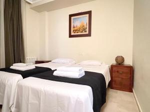 Posteľ alebo postele v izbe v ubytovaní Malibu Mansion Club la Costa World with Sea View and hydromassage bath in Mijas Costa