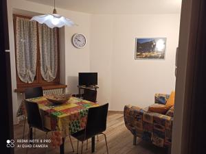 TV a/nebo společenská místnost v ubytování La casa di Nonna Lia