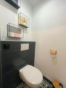 Phòng tắm tại L'Atelier de l'Amiral - Parking - Centre Historique