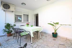 Fotografie z fotogalerie ubytování Apartment in Crikvenica 5545 v destinaci Crikvenica