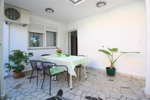 Fotografie z fotogalerie ubytování Apartment in Crikvenica 5545 v destinaci Crikvenica