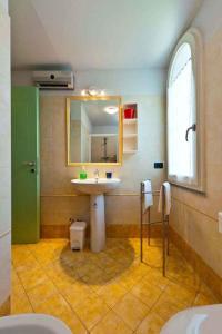 Ett badrum på Apartment in Lucca/Toskana 23961