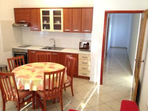 Kuchyň nebo kuchyňský kout v ubytování Apartment in Rtina/Zadar Riviera 8162