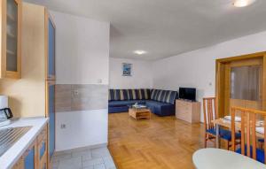 Posezení v ubytování Apartment Malinska, Primorje-Gorski Kotar 19