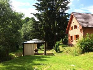 Fotografie z fotogalerie ubytování Holiday home in Hertvikovice 2320 v destinaci Hertvíkovice