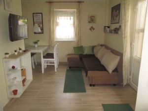 Zdjęcie z galerii obiektu Holiday Home Gyenesdias 5 w Gyenesdiás