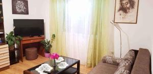 Fotografie z fotogalerie ubytování Apartment in Ika 15099 v destinaci Opric
