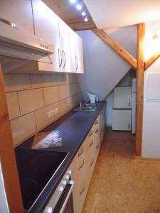 Ett kök eller pentry på Apartment in Blankenstein 3167