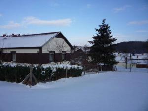 Holiday home in Waltershausen OT Fischbach 3171 зимой