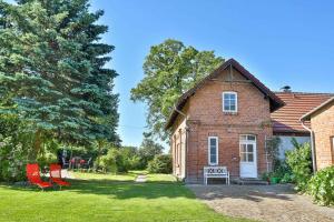 Κήπος έξω από το Holiday home in Putbus - Insel Rügen 3043