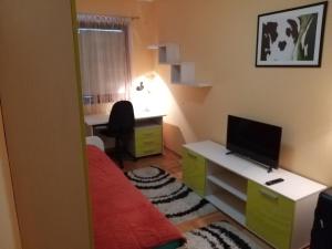 ニシュにあるBrown Apartment - Niš Centerのギャラリーの写真